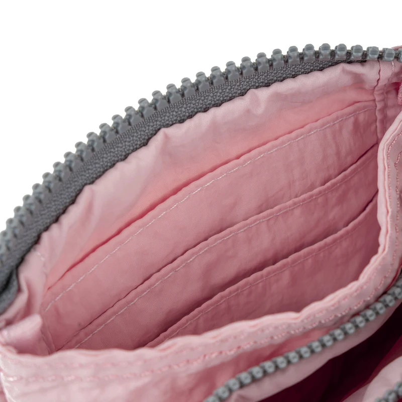 ROKA Carnaby Kleine Taslon-Geldbörse aus Muscheln