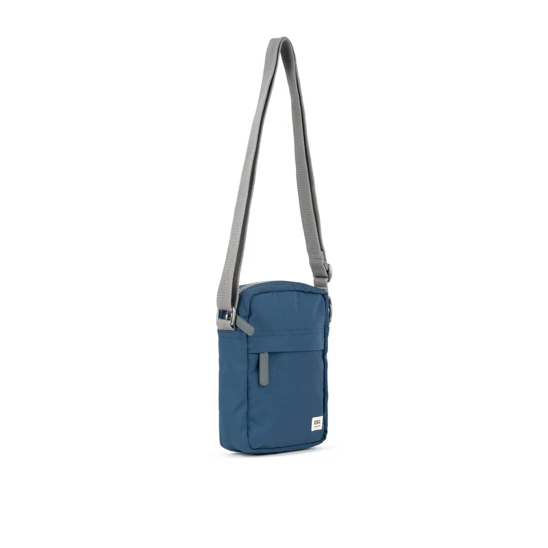ROKA Bond Dunkelblaue Tasche aus recyceltem Canvas