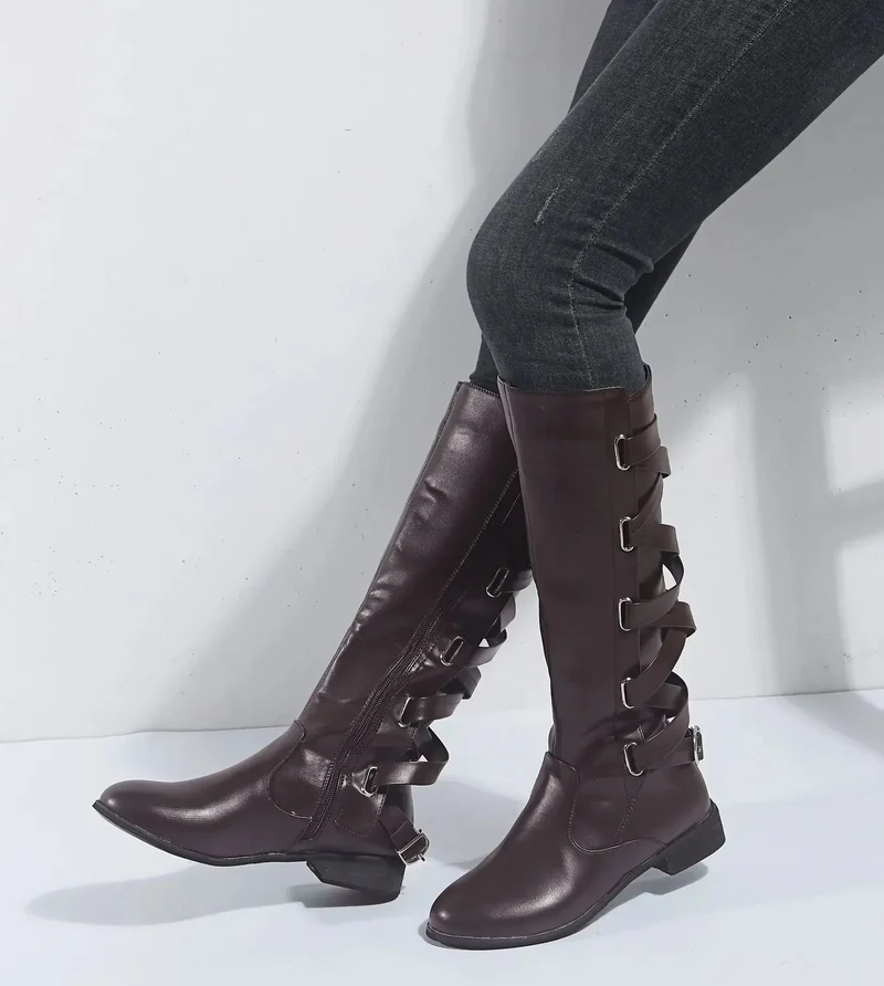 Brooke | Elegante kniehohe Reitstiefel mit goldenen Schnallen