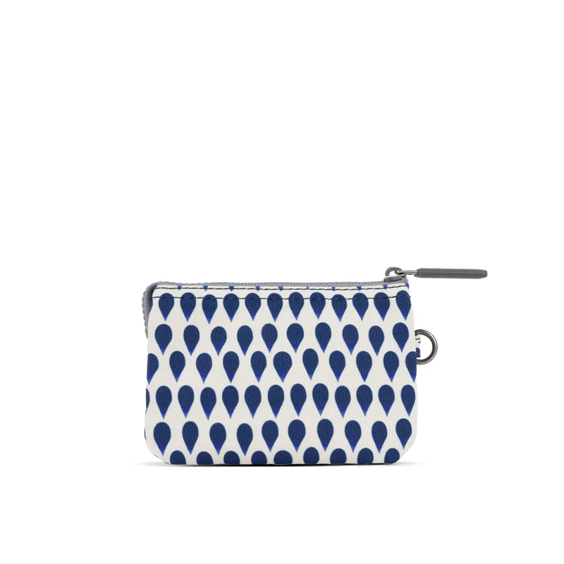 ROKA Carnaby Kleine Handtasche aus recyceltem Denim-Canvas
