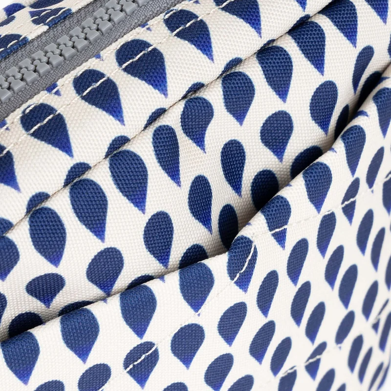 ROKA Bond Denim Rain Tasche aus recyceltem Canvas