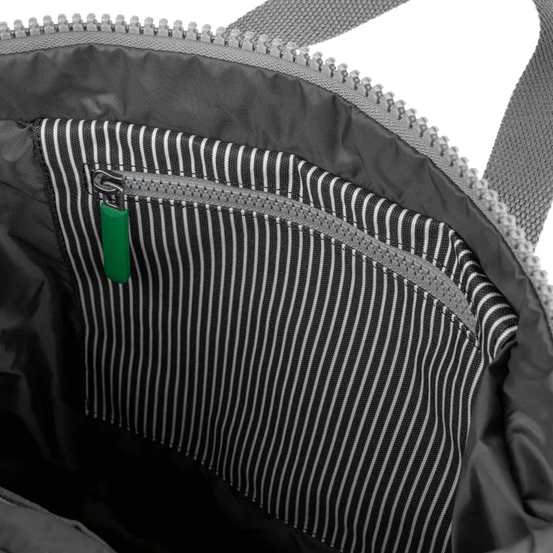 ROKA Canfield B Gemischte Hickory-Streifen Mittlere Tasche aus recyceltem Canvas