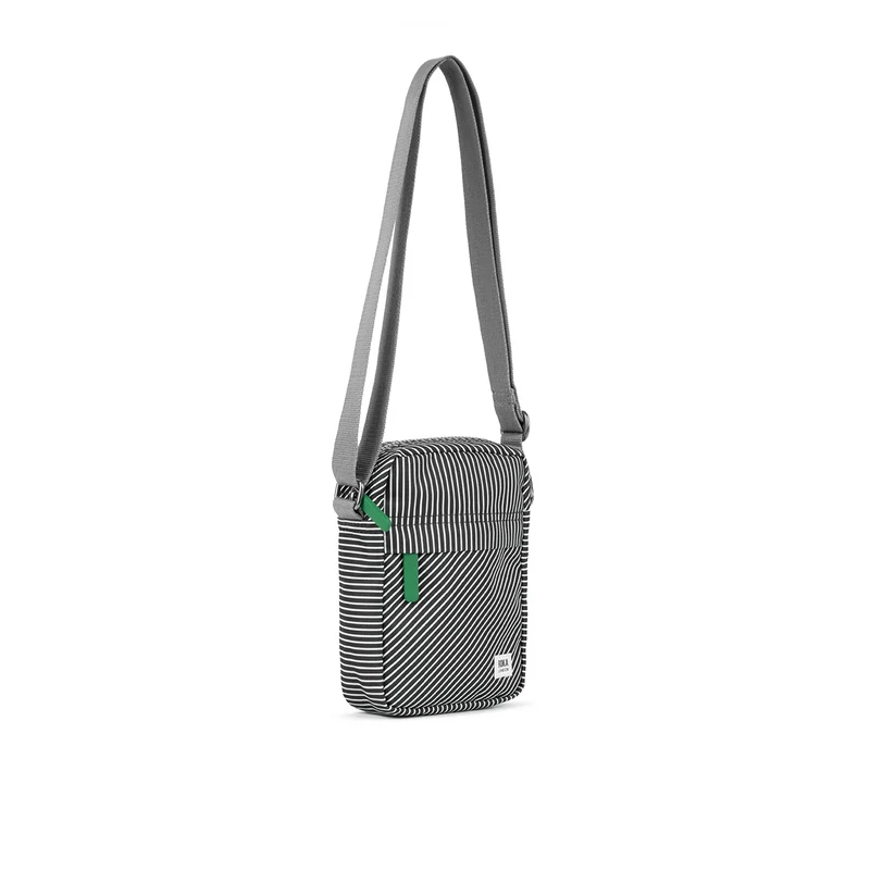 ROKA Bond Tasche aus recyceltem Canvas mit gemischten Hickory-Streifen
