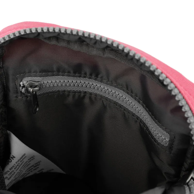 ROKA Bond Tulpen-Tasche aus recyceltem Canvas