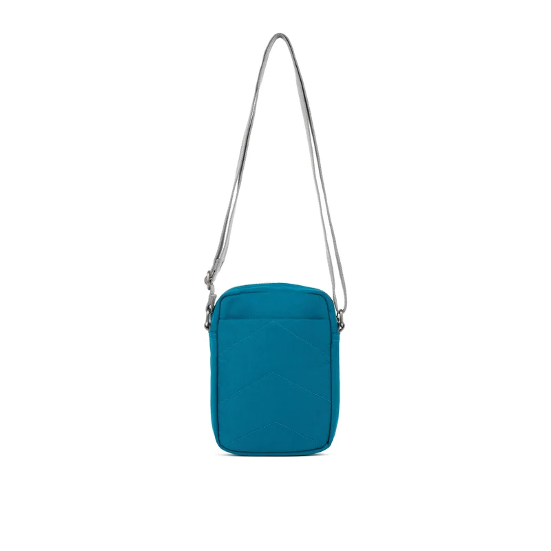 ROKA Bond Saphirfarbene Tasche aus recyceltem Canvas