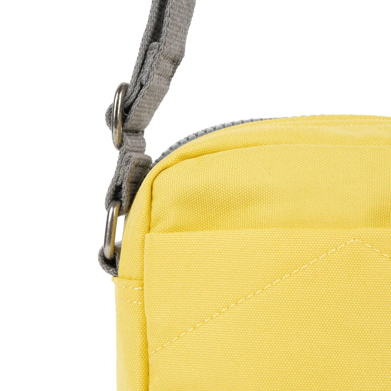 ROKA Bond Lemonade-Tasche aus recyceltem Canvas