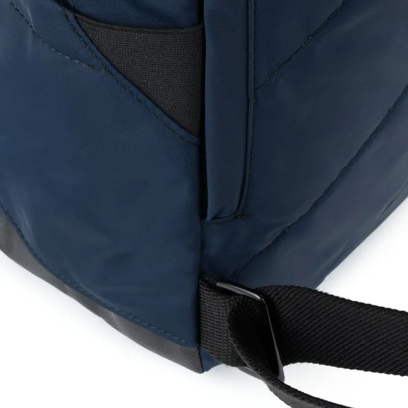 ROKA Black Label Camden P Tasche aus recyceltem Nylon - Mitternacht