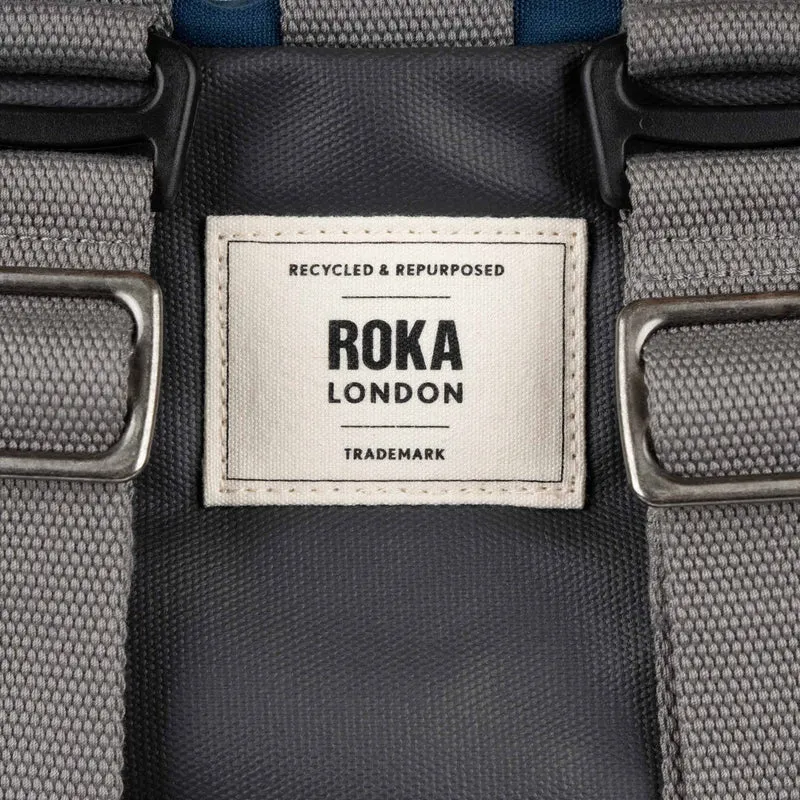 ROKA Heathrow Große Tasche aus recyceltem Canvas - Dunkelblau