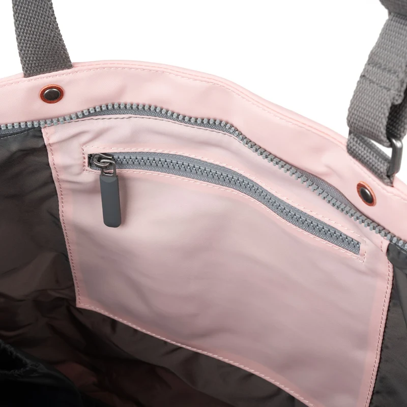 ROKA Trafalgar B English Rose Tasche aus recyceltem Nylon