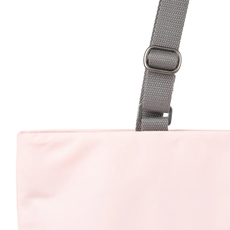 ROKA Trafalgar B English Rose Tasche aus recyceltem Nylon