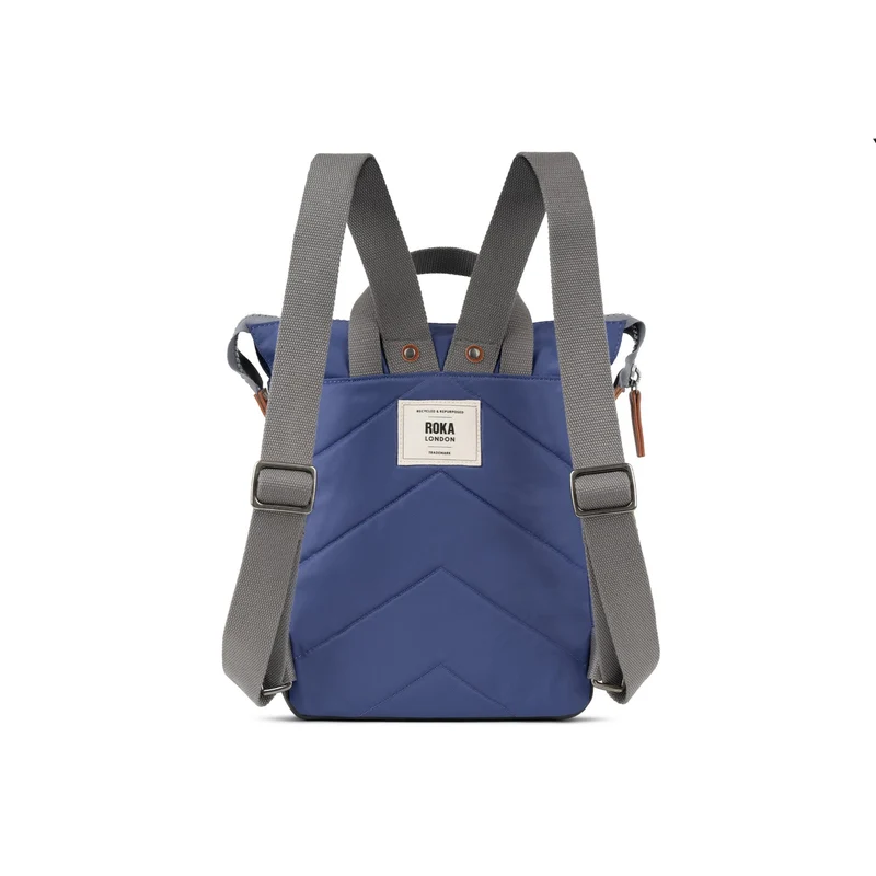 ROKA Bantry B Indigo Kleine Tasche aus recyceltem Nylon