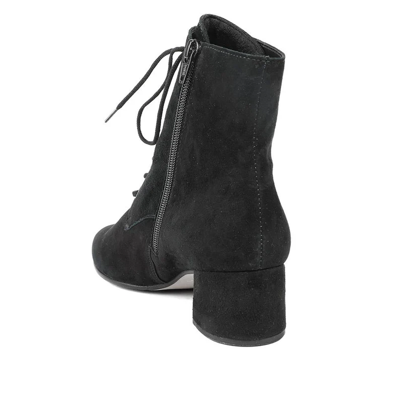 Lace-Up Ankle Boots - GAB40512 / 325 886 - Black