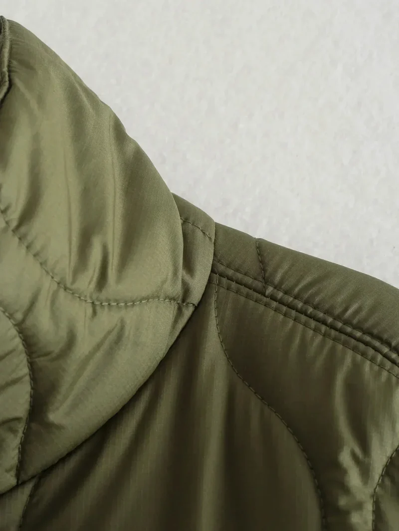Clara | Moderne und Warme Damen Winter-Daunenjacke