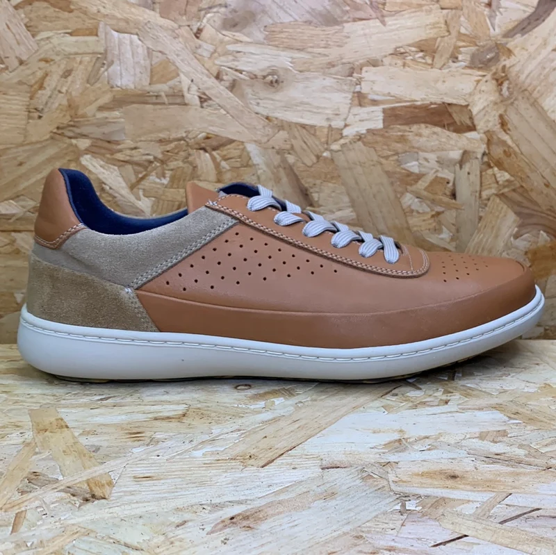 On Foot Herren-Ledersneaker – Hellbraun