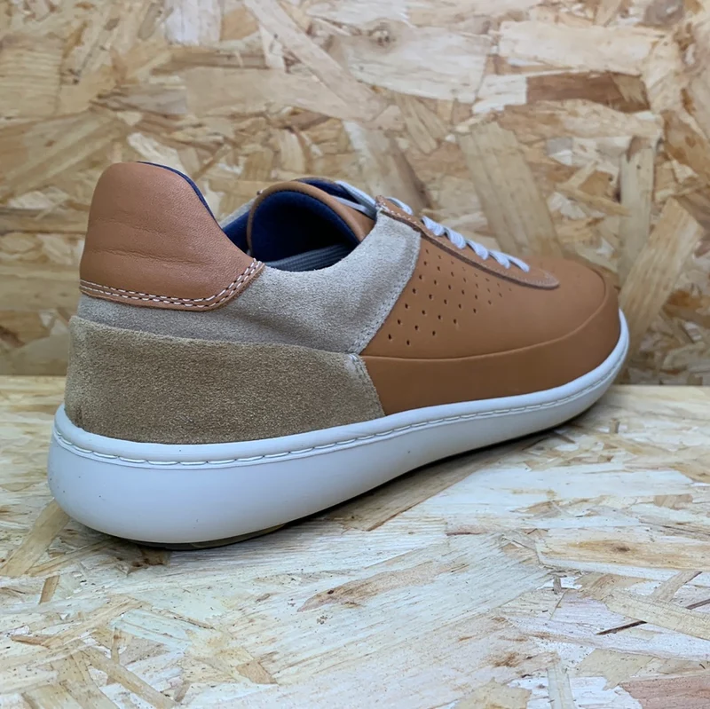 On Foot Herren-Ledersneaker – Hellbraun