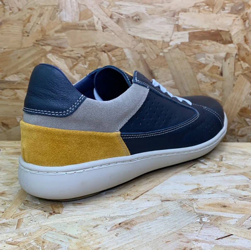 On Foot Herren-Ledersneaker – Marineblau