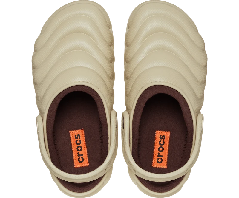 Crocs Unisex Klassischer gefütterter Overpuff-Clog - Motte