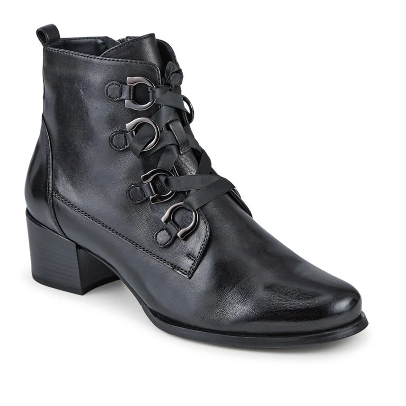 Legacy Leather Ankle Boots - LEGACY / 328 017