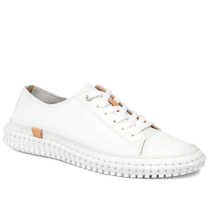 Leather Flexible Lightweight Lace Up Trainers - BRK43031 / 328 944