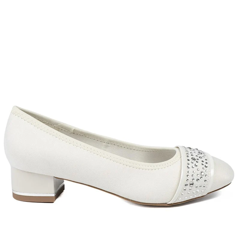 Wide Fit Slip On Court Shoes - PLAN39013 / 325 529 - Beige