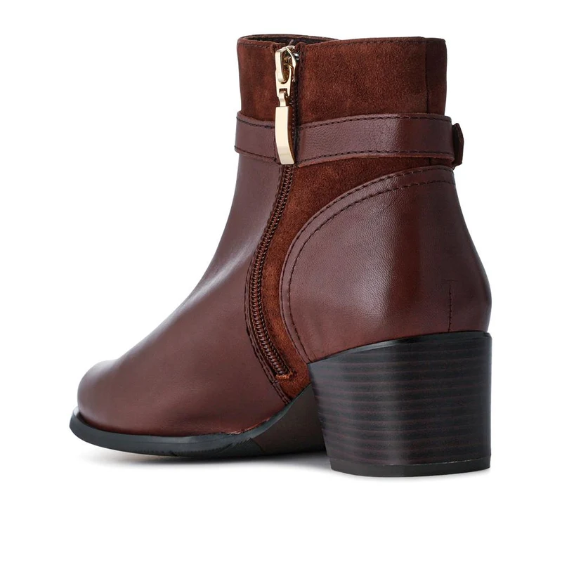 Sarina Heeled Ankle Boots - SARINA / 324 527 - Brown