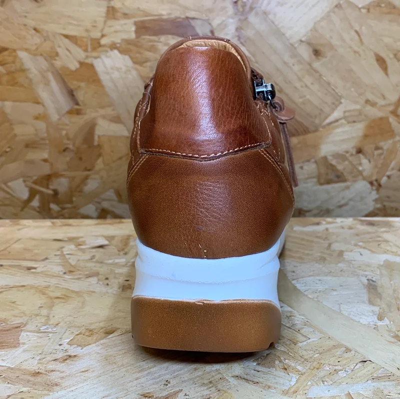 Carmela Mode-Sneaker aus Leder für Damen – Kamel