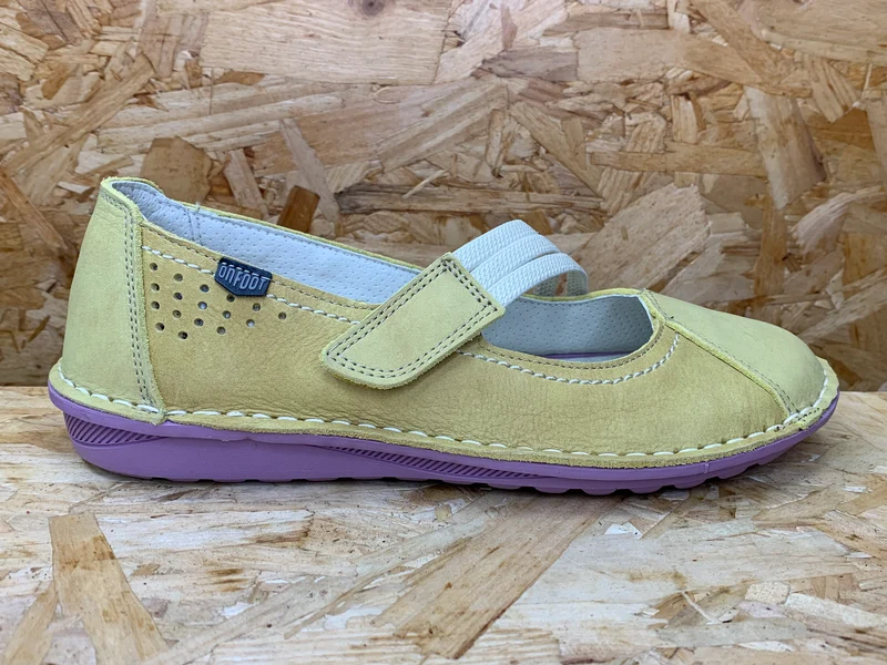 On Foot Leder-Flats für Damen - Gelb