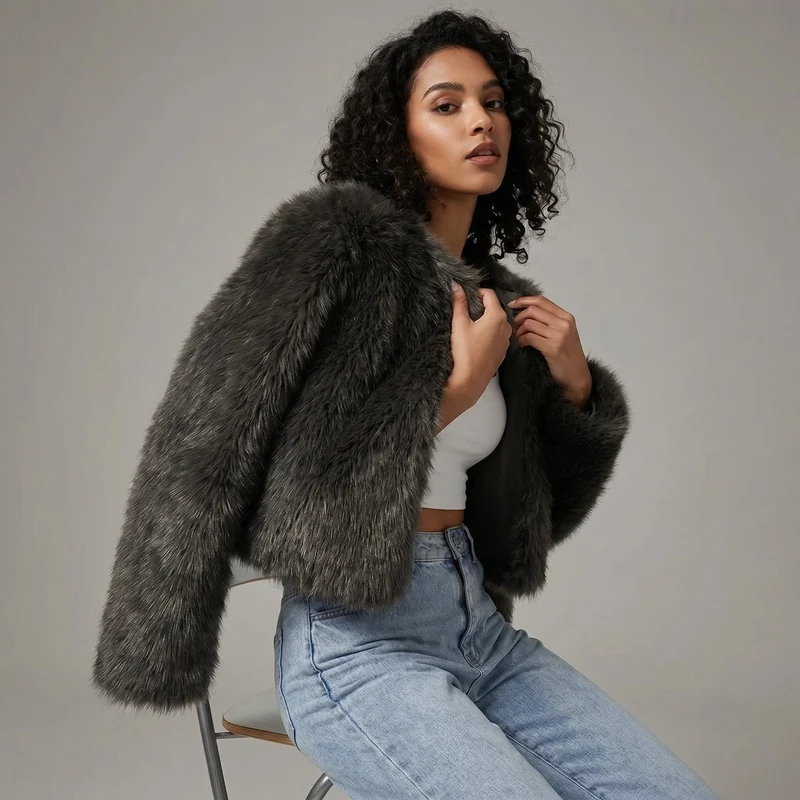 Daniela | Luxuriöse Cropped-Kunstpelz-Strickjacke