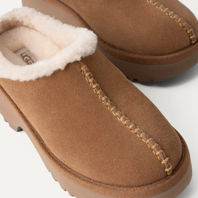 UGG New Heights Cozy Clog für Damen - Kastanie