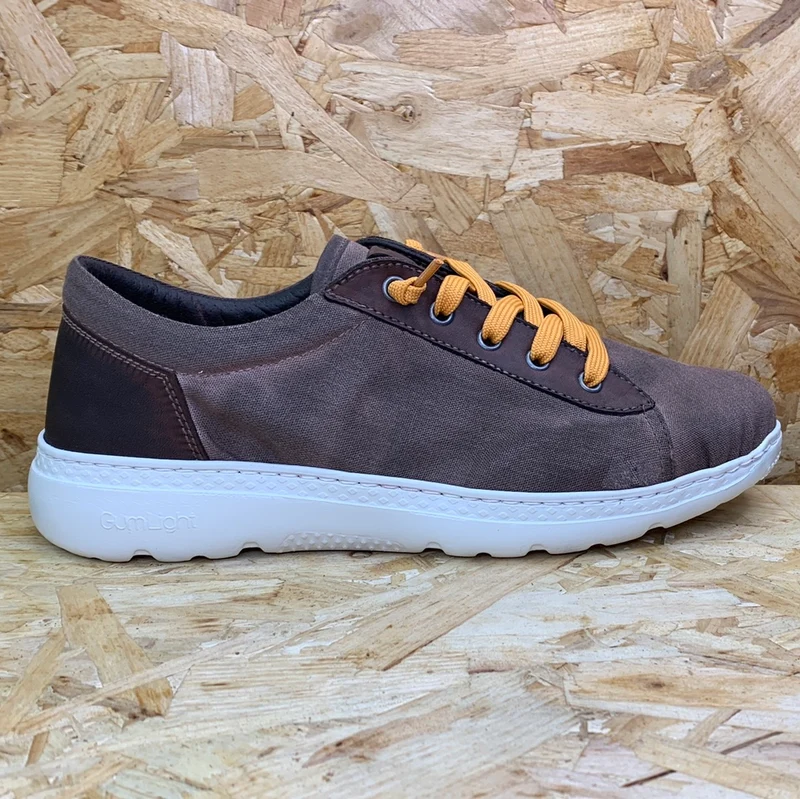 On Foot Herren-Sneaker aus Bio-Baumwolle in Steinwaschung – Braun