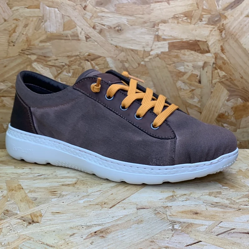 On Foot Herren-Sneaker aus Bio-Baumwolle in Steinwaschung – Braun