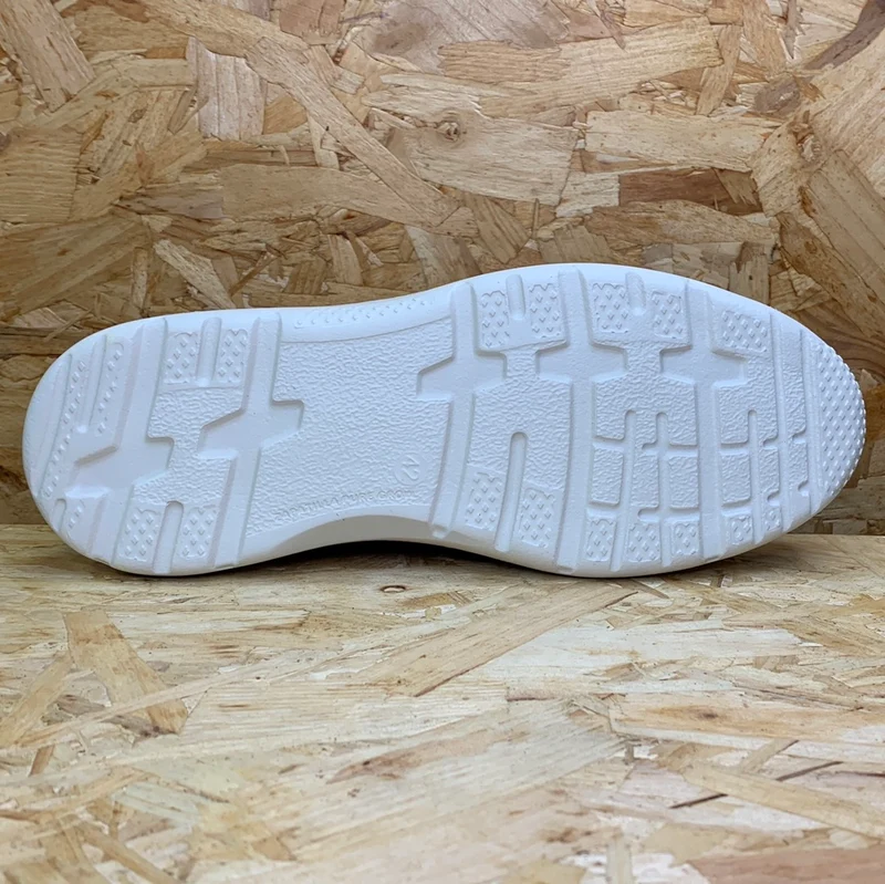 On Foot Herren-Sneaker aus Bio-Baumwolle in Steinwaschung – Braun