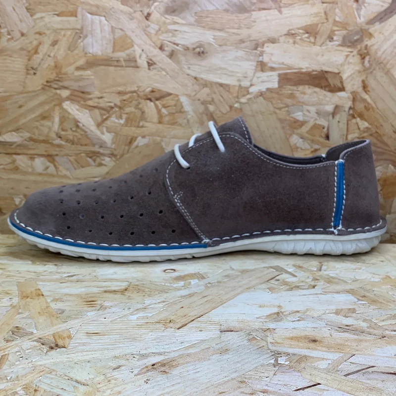 On Foot Herren-Schuhe aus perforiertem Leder – Braun