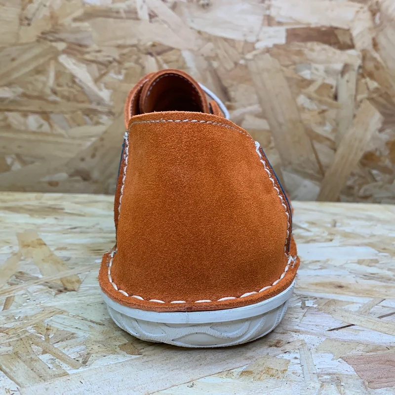 On Foot Herren-Schuhe aus perforiertem Leder – Orange