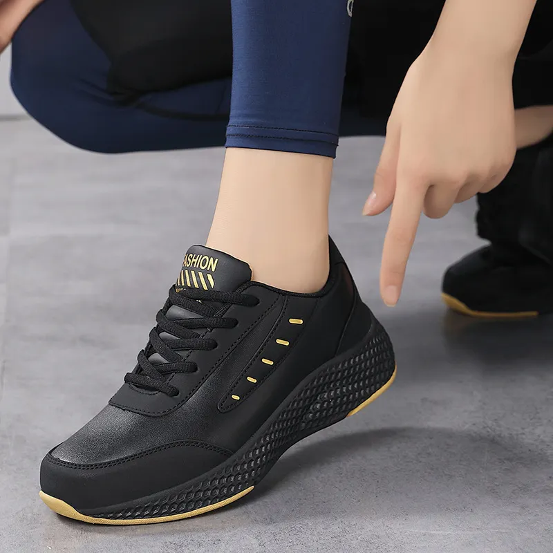 Aleeza | Leichte orthopädische Sneaker mit weicher Sohle