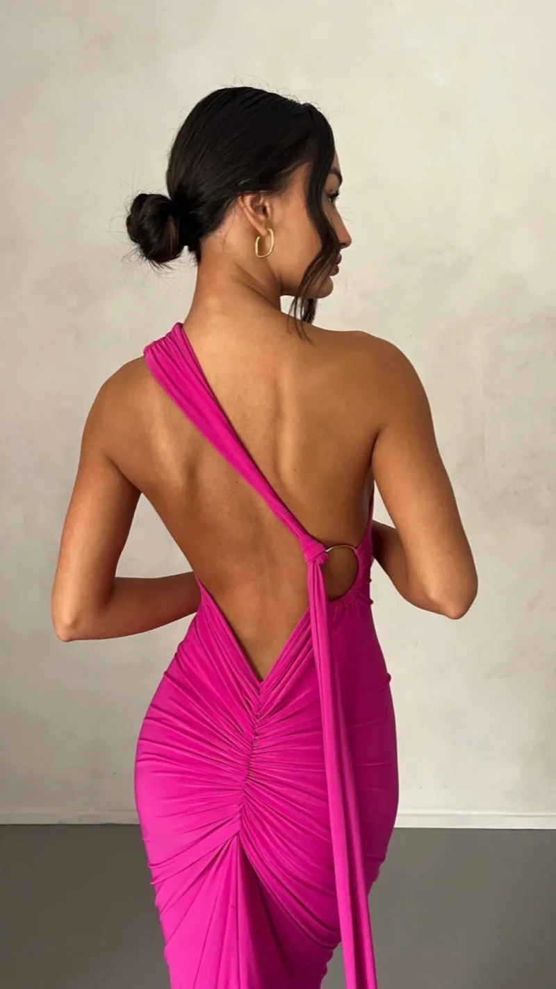 Yariela | Elegantes Velours-Maxikleid mit Seitenschleppe