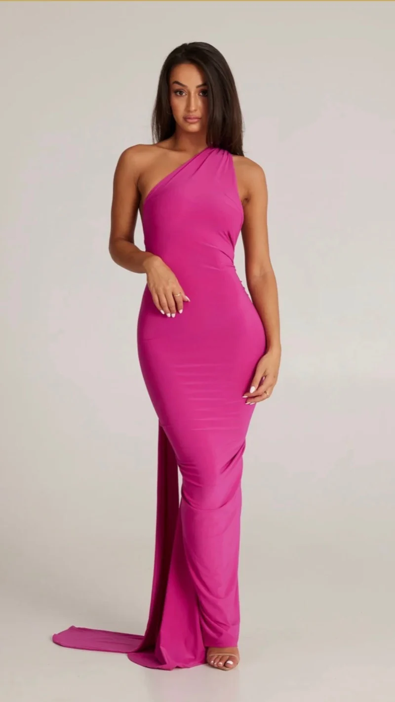 Yariela | Elegantes Velours-Maxikleid mit Seitenschleppe