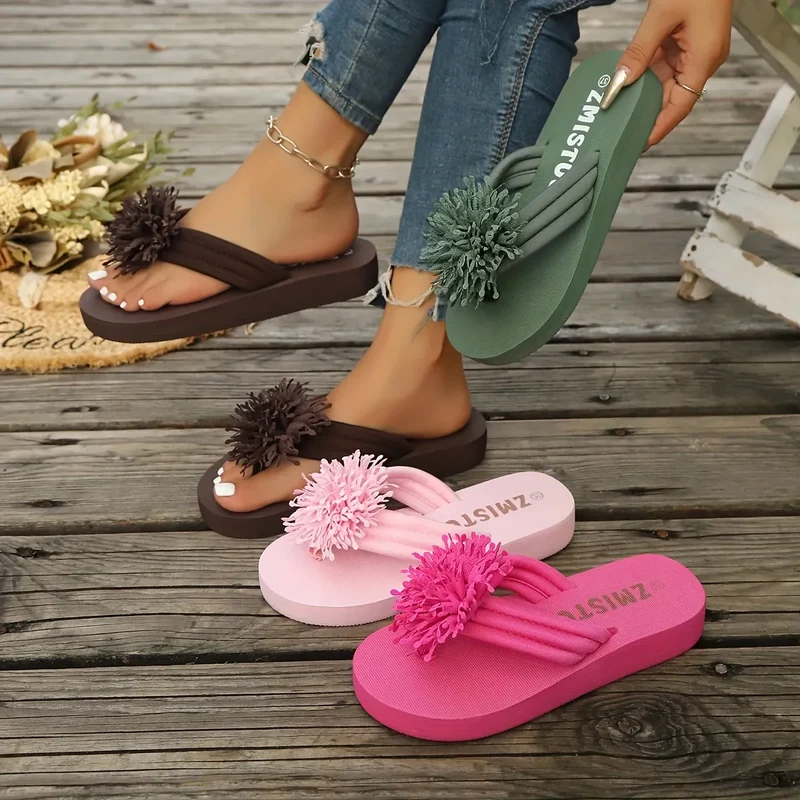 Mharibel | Weiche Blumen-Zehentrenner für Damen