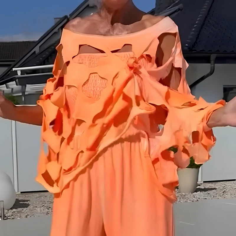 Jeshaly | Schulterfreies Jumpsuit-Set mit dekorativem Übertop