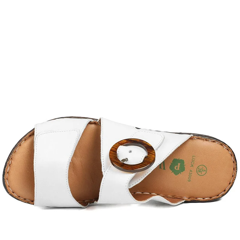 Wide Fit Leather Adjustable Fasten Sandals - LUCK43009 / 329 154 - White