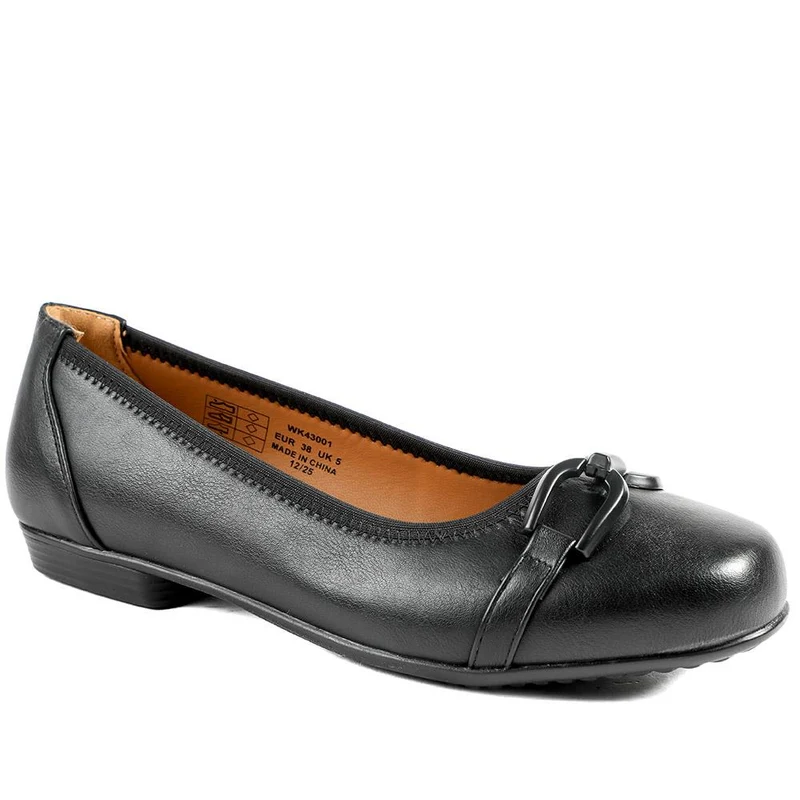 Wide Fit Buckle Detailed Pumps - WK43001 / 328 967