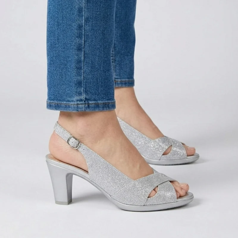 Nadiesa | Feminine Absatzsandalen mit überkreuzten Riemen