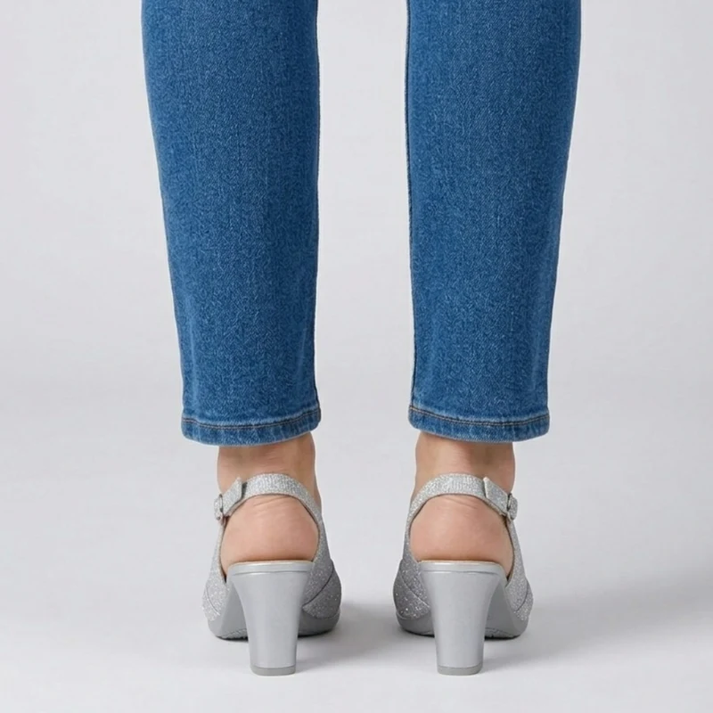 Nadiesa | Feminine Absatzsandalen mit überkreuzten Riemen