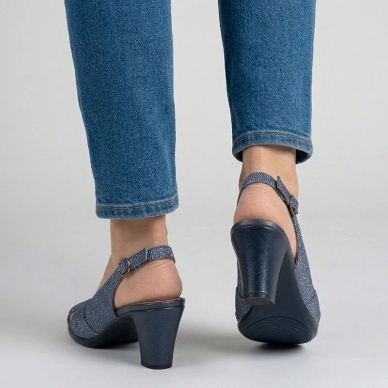 Nadiesa | Feminine Absatzsandalen mit überkreuzten Riemen