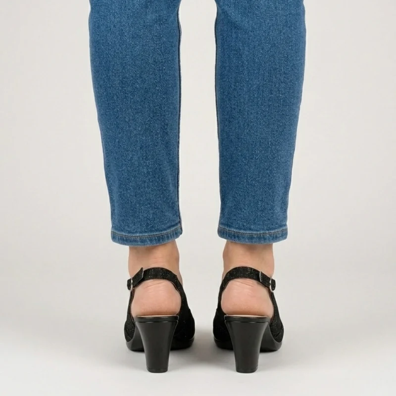 Nadiesa | Feminine Absatzsandalen mit überkreuzten Riemen