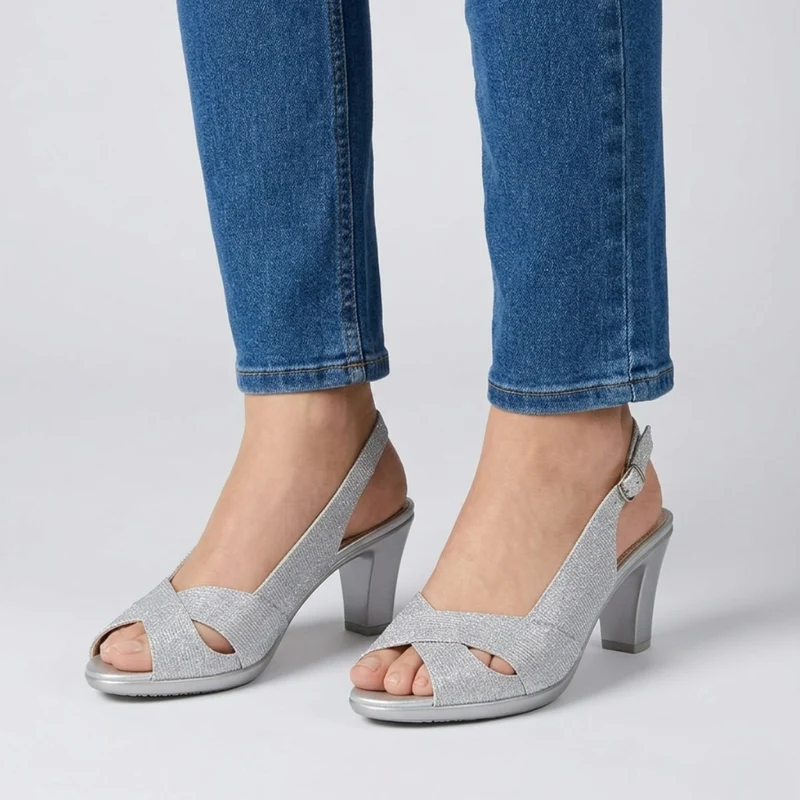 Nadiesa | Feminine Absatzsandalen mit überkreuzten Riemen