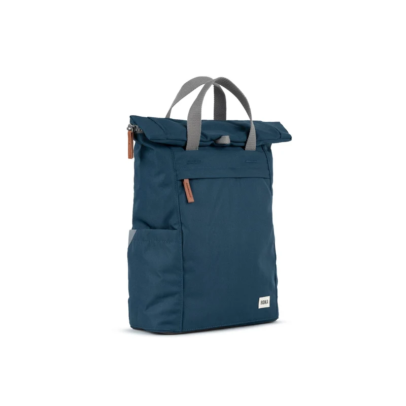 ROKA Finchley Eine mittelgroße Tasche aus recyceltem Canvas von Pacific