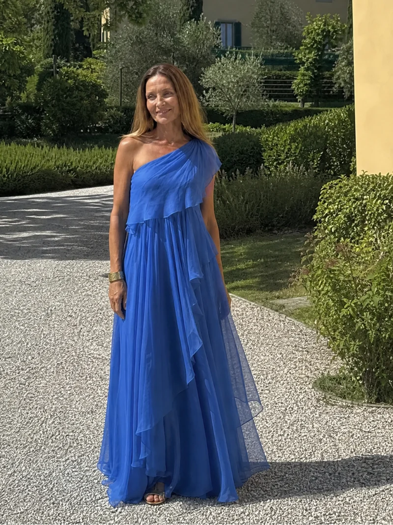 Parietta | Elegantes Maxikleid mit asymmetrischem Ausschnitt