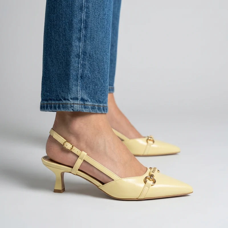 Benedetta | Elegante Slingback-Pumps mit goldenem Detail