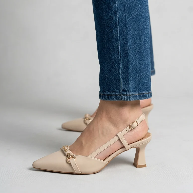 Benedetta | Elegante Slingback-Pumps mit goldenem Detail